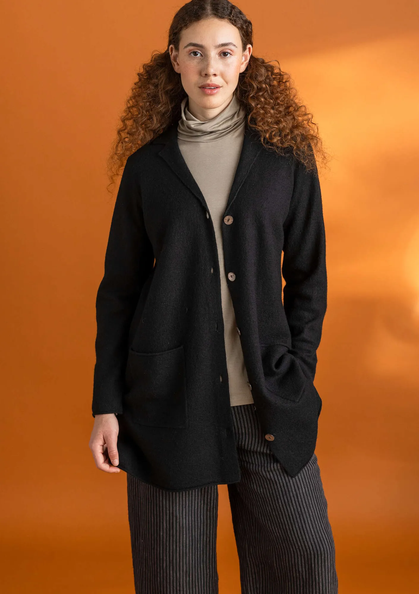 Stickad kavaj i filtad ekologisk ull-Gudrun Sjödén