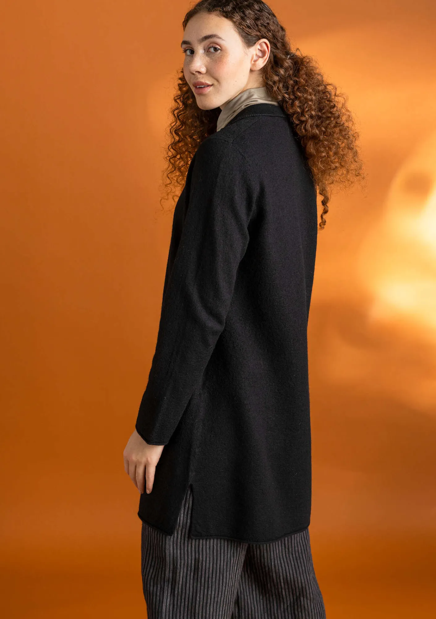 Stickad kavaj i filtad ekologisk ull-Gudrun Sjödén