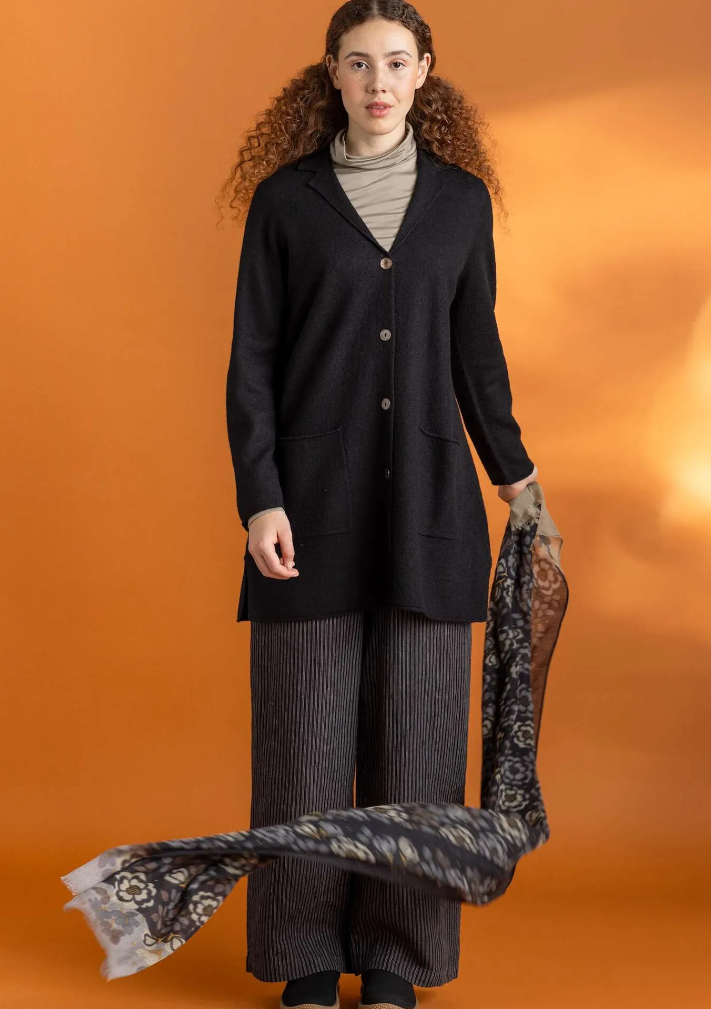 Stickad kavaj i filtad ekologisk ull-Gudrun Sjödén