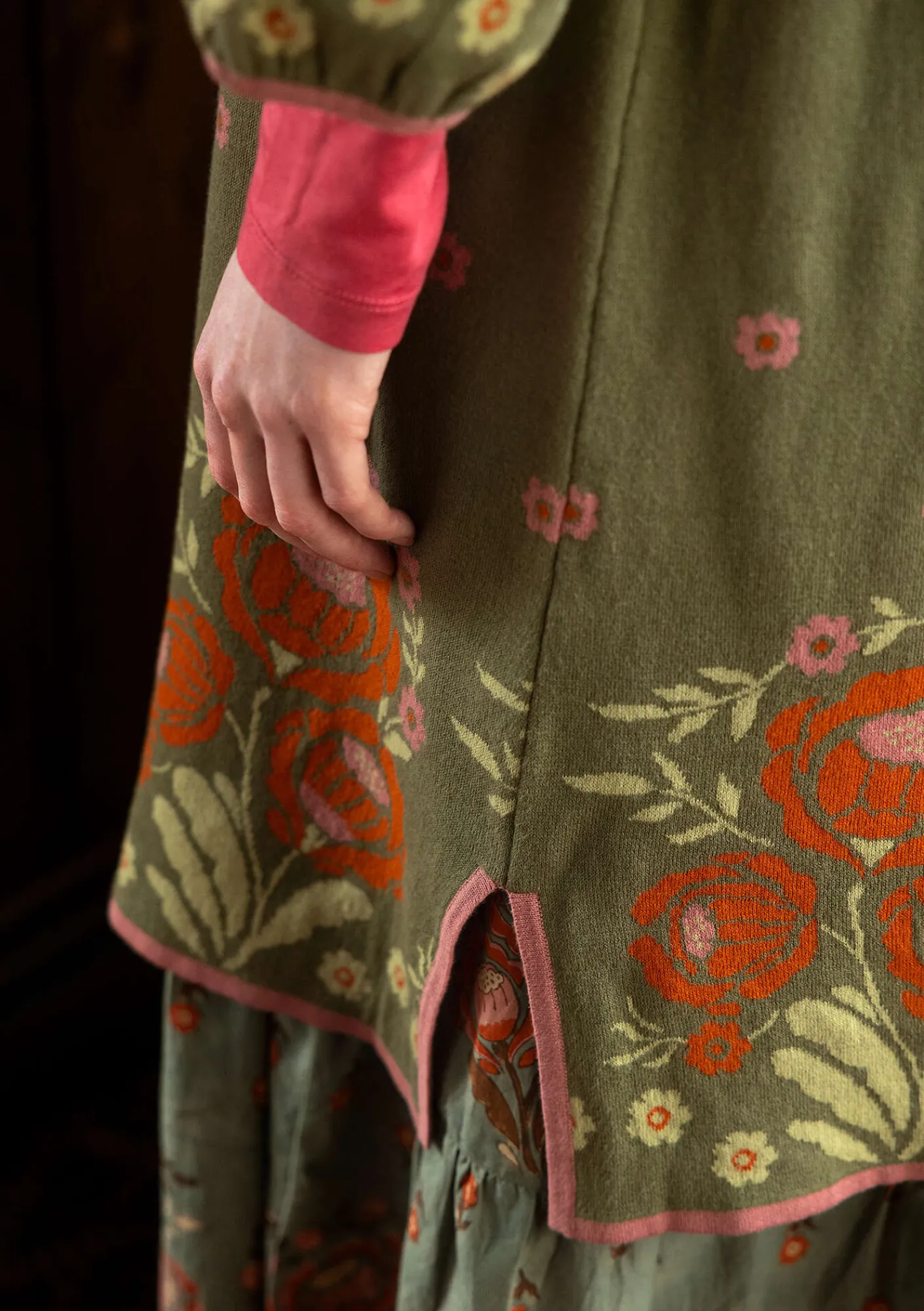 Stickad klänning "Stine" i ekologisk/återvunnen bomull-Gudrun Sjödén