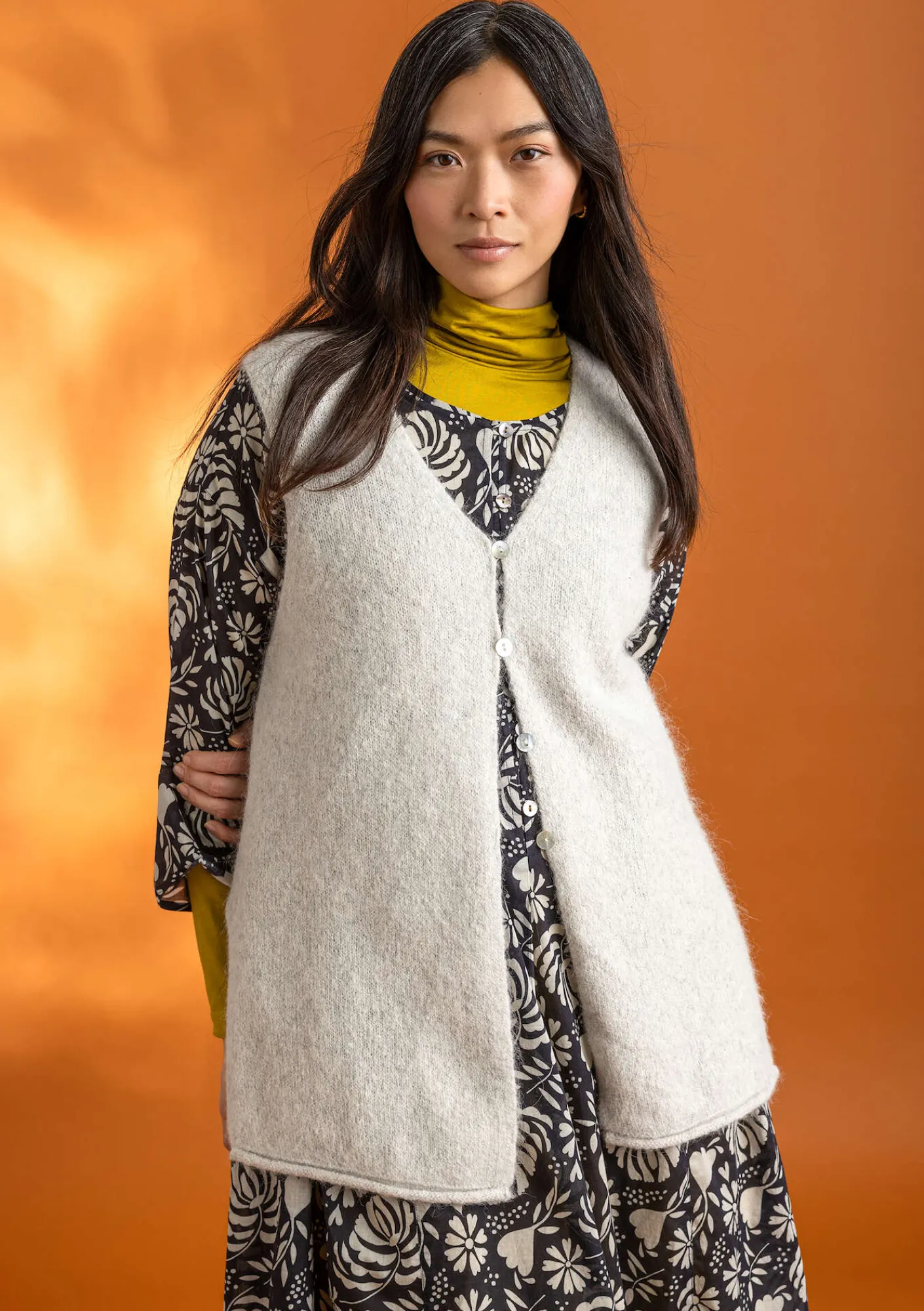 Stickad väst i alpackamix-Gudrun Sjödén New