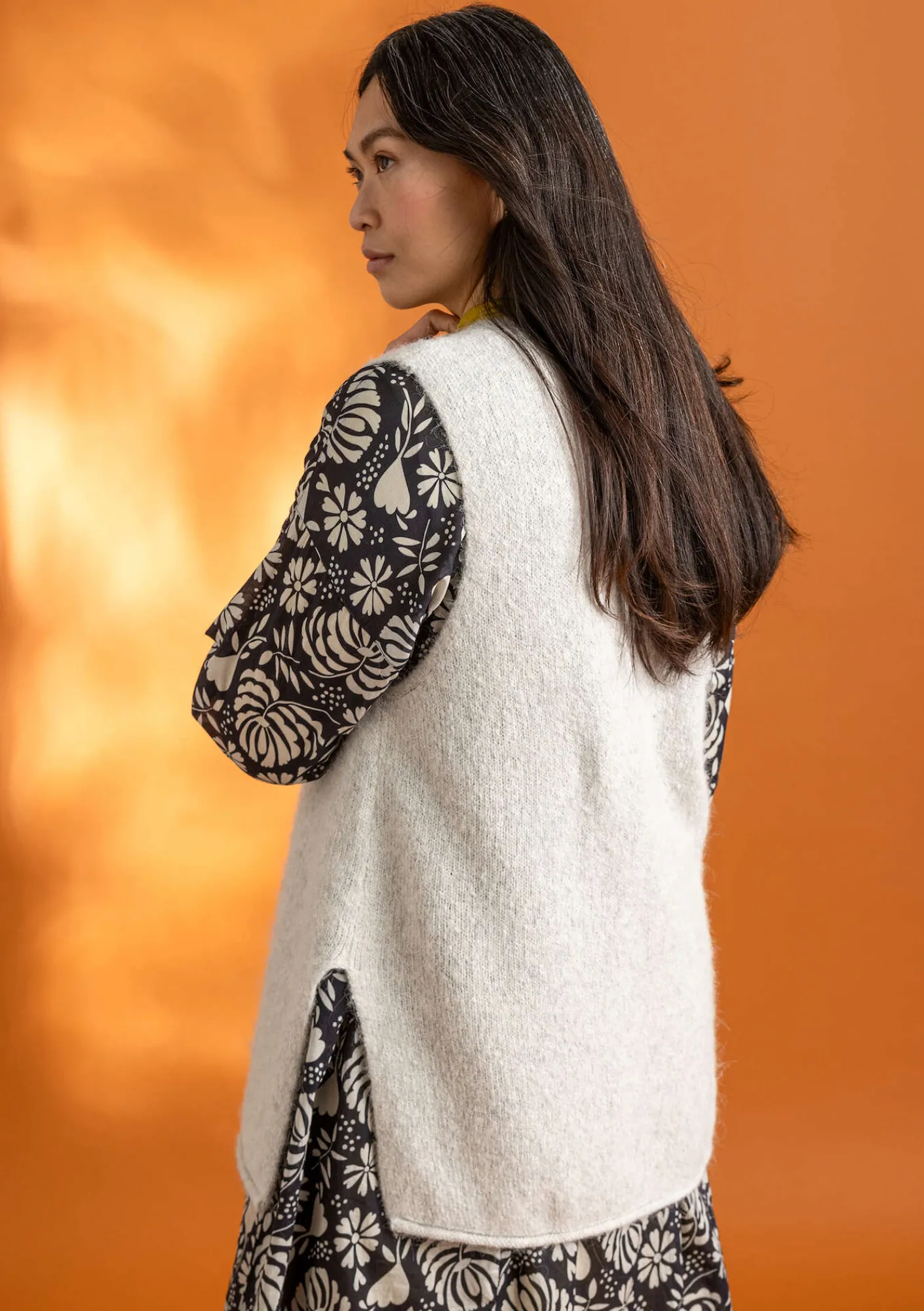 Stickad väst i alpackamix-Gudrun Sjödén New