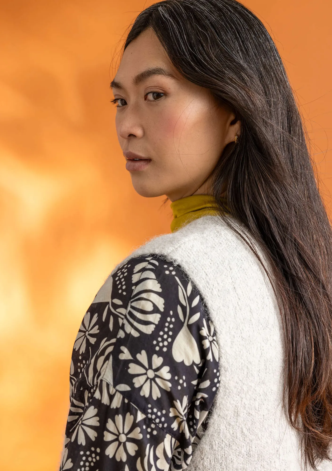 Stickad väst i alpackamix-Gudrun Sjödén New