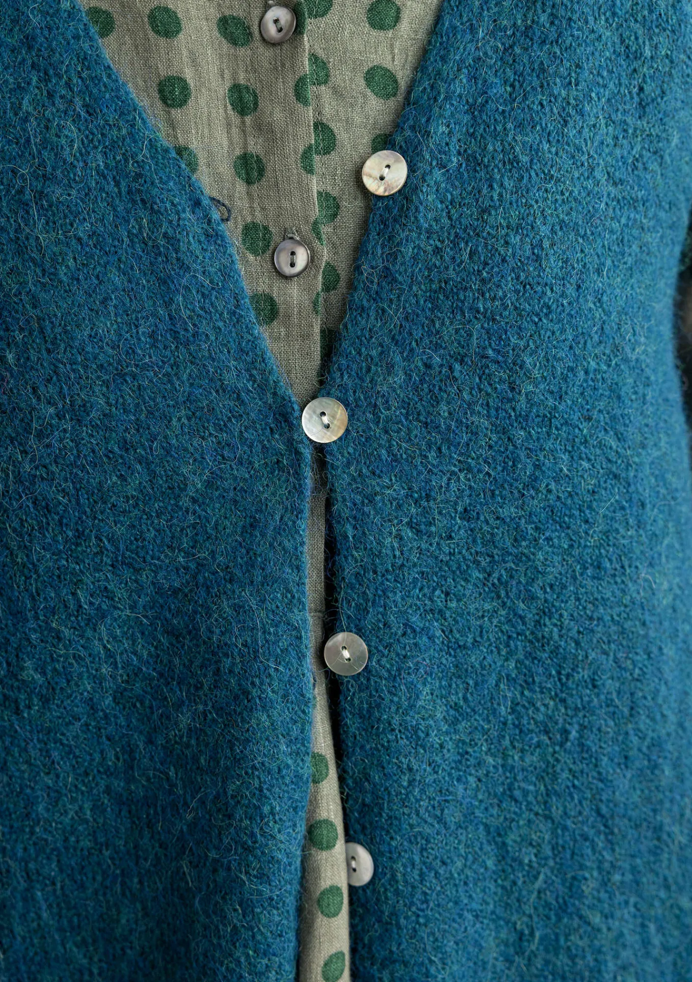 Stickad väst i alpackamix-Gudrun Sjödén Hot