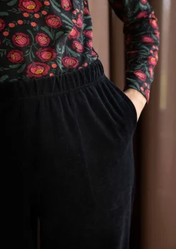 Velourbyxa "Nora" i ekologisk bomull/återvunnen polyester-Gudrun Sjödén