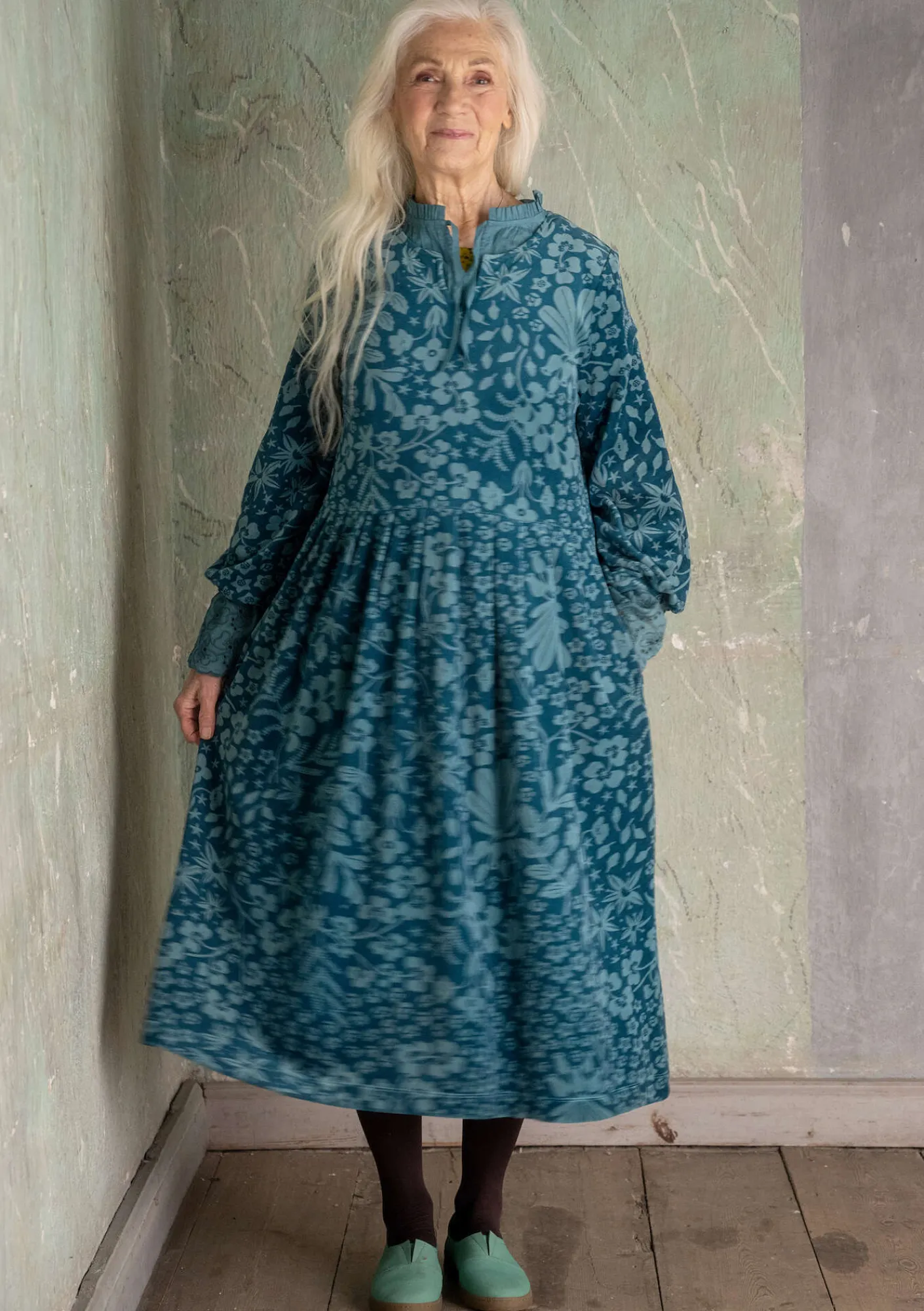 Velourklänning "Katla" i ekologisk bomull/återvunnen polyester-Gudrun Sjödén Online