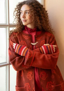 Vändbar stickad kappa 