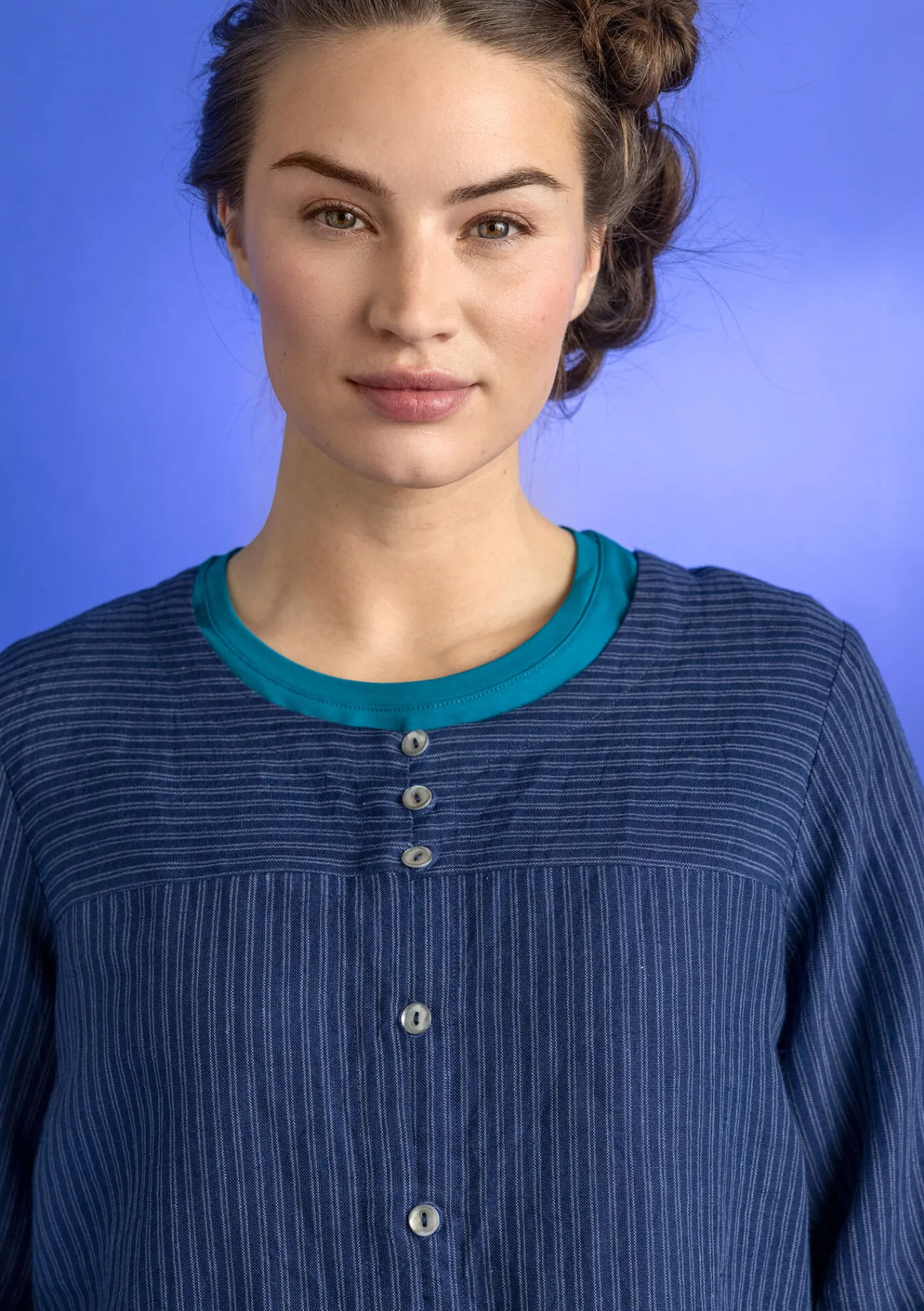 Vävd artistblus ”Asta” i lin-Gudrun Sjödén Best